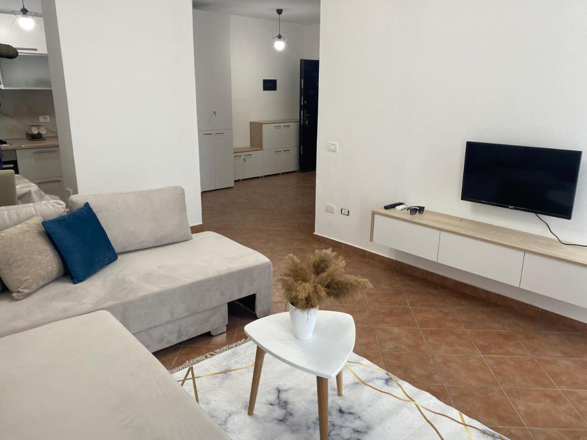 Kenza Apartment Shëngjin Exteriör bild
